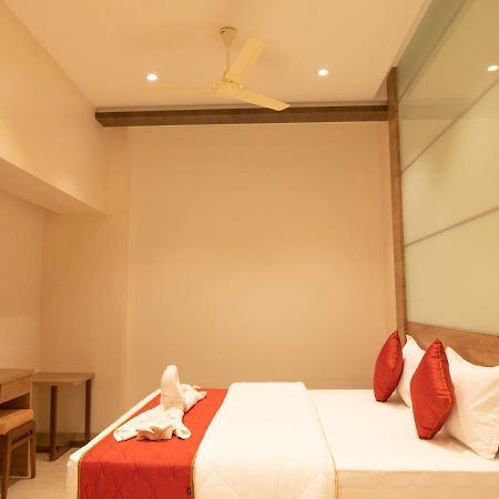 The Paradise Hotel - Luxury Stay كانتشيبورام المظهر الخارجي الصورة