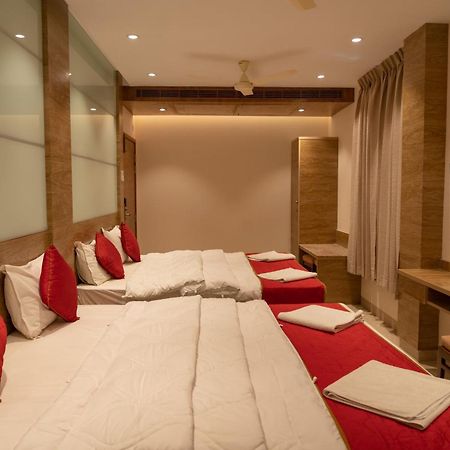 The Paradise Hotel - Luxury Stay كانتشيبورام المظهر الخارجي الصورة