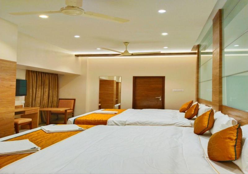 The Paradise Hotel - Luxury Stay كانتشيبورام المظهر الخارجي الصورة
