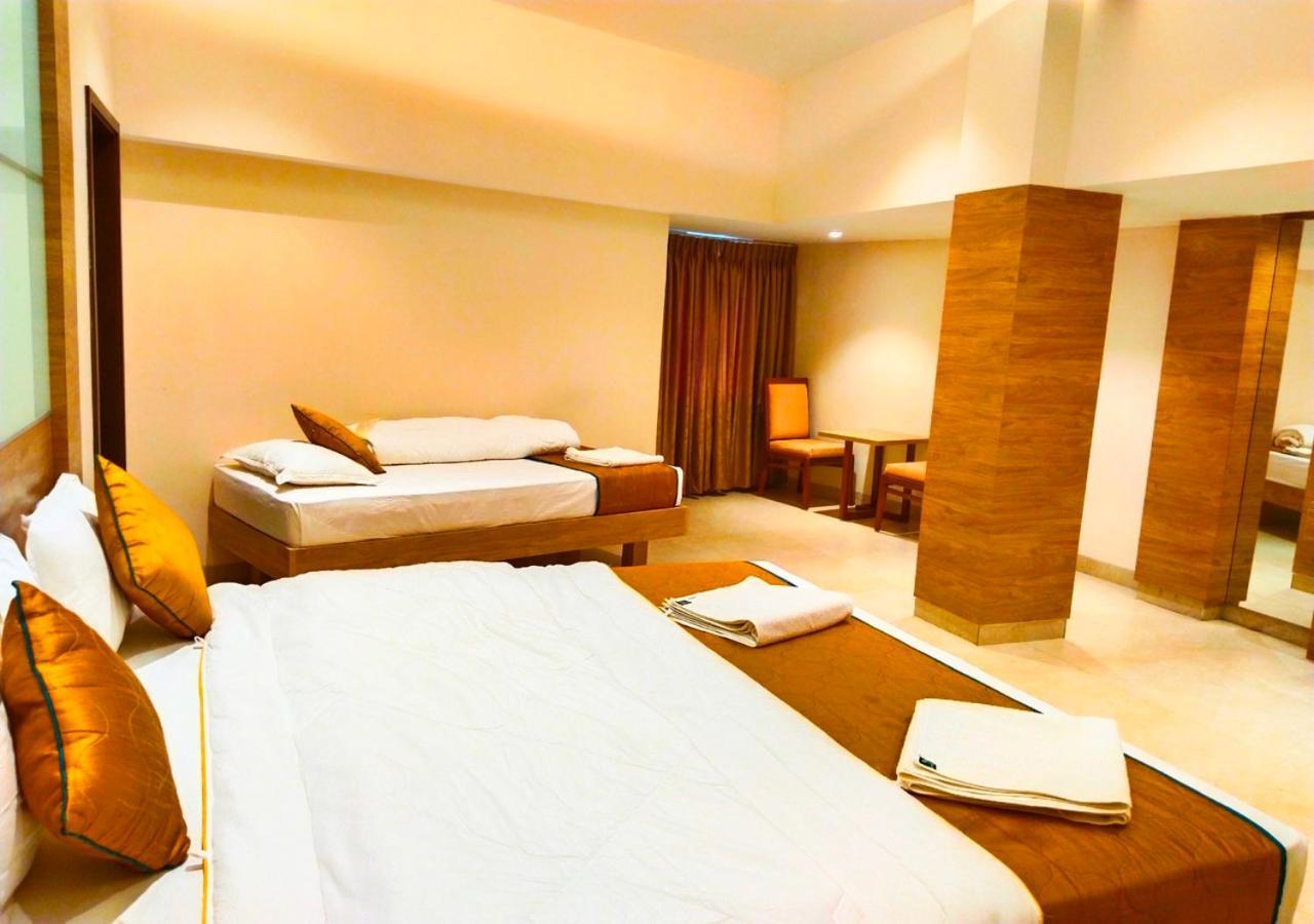 The Paradise Hotel - Luxury Stay كانتشيبورام المظهر الخارجي الصورة