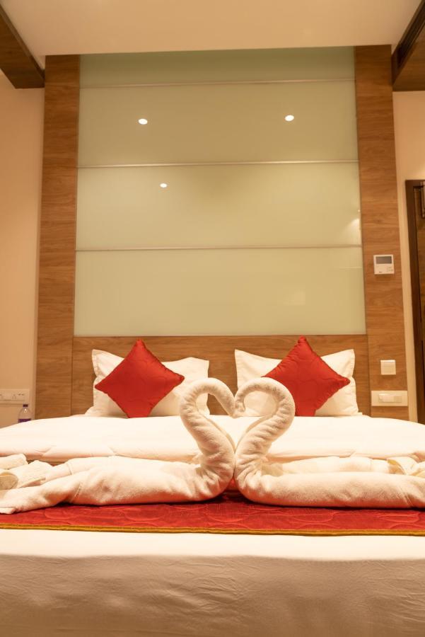 The Paradise Hotel - Luxury Stay كانتشيبورام المظهر الخارجي الصورة