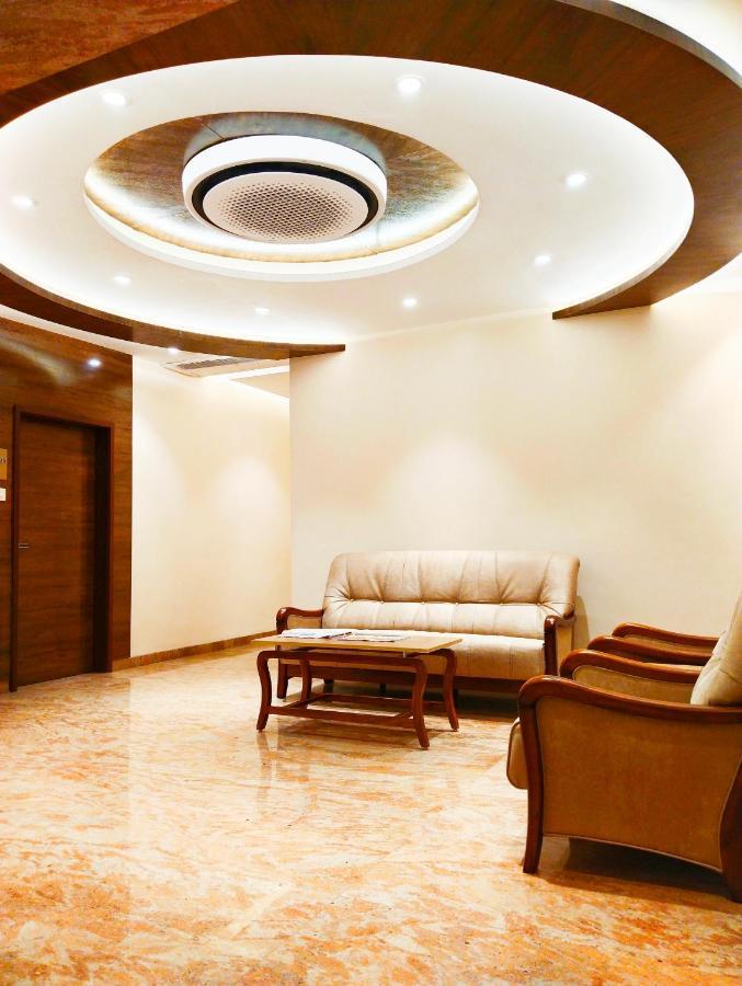 The Paradise Hotel - Luxury Stay كانتشيبورام المظهر الخارجي الصورة